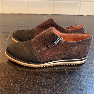 Cozy Brown and Black Women's Loafers